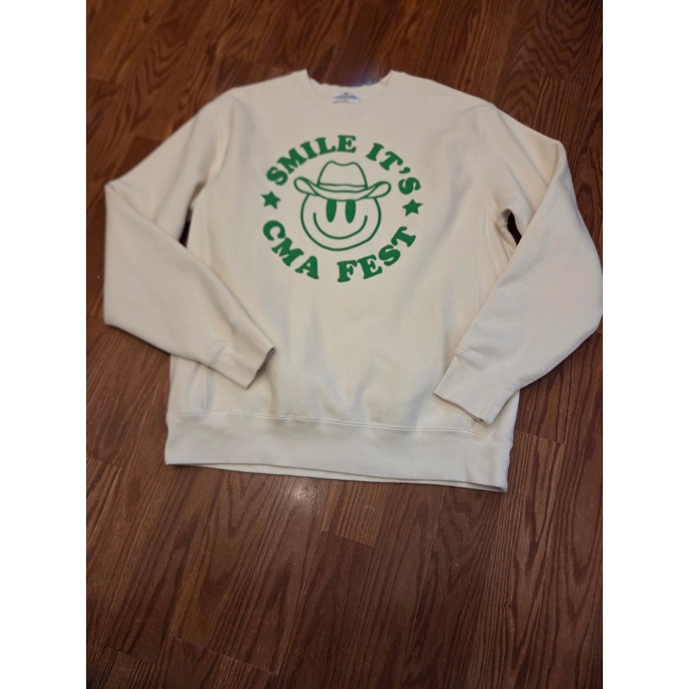 Independent Trading Company CMA Fest Smile Cowboy Hat Cream Sweatshirt XL‎